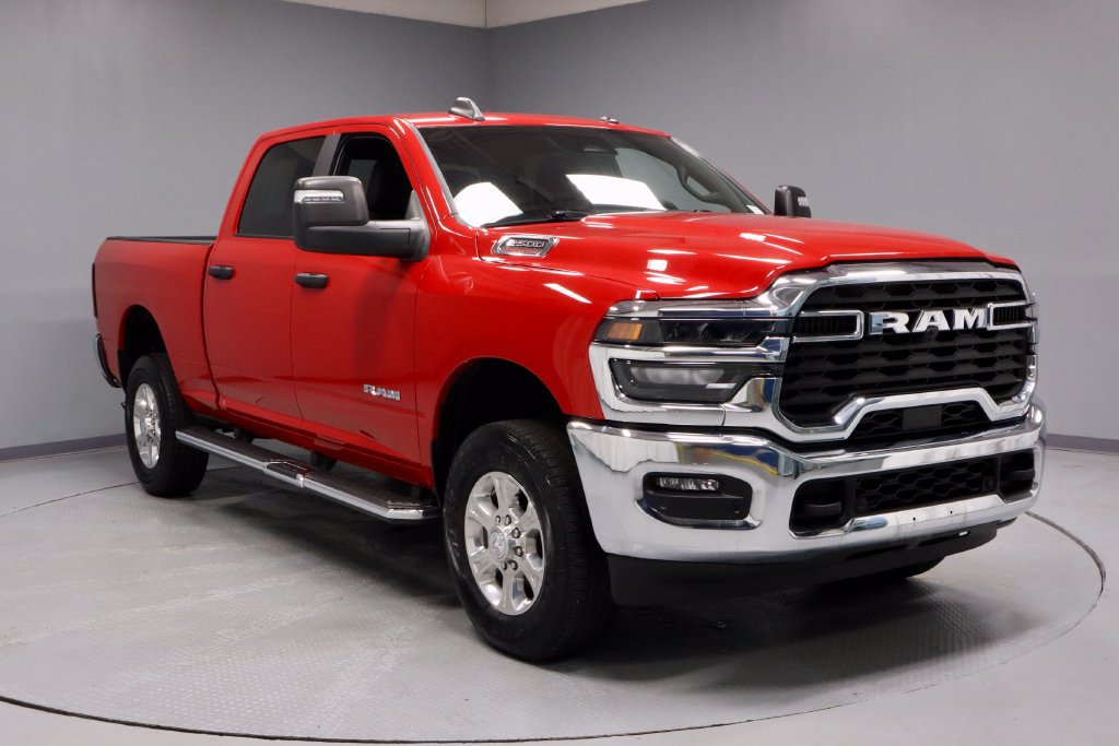 Used 2026 RAM 2500 Big Horn AWD/4WD image 1