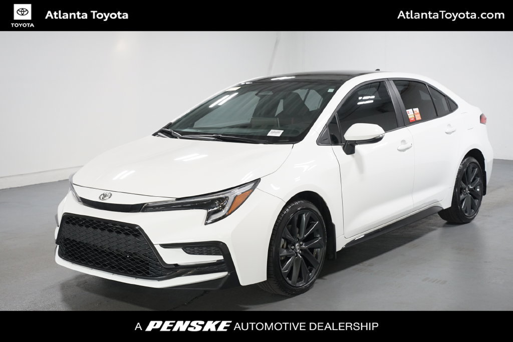 Certified 2026 Toyota Corolla SE w/ SE Package FWD image 1