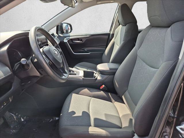 Used 2024 Toyota RAV4 XLE FWD image 15