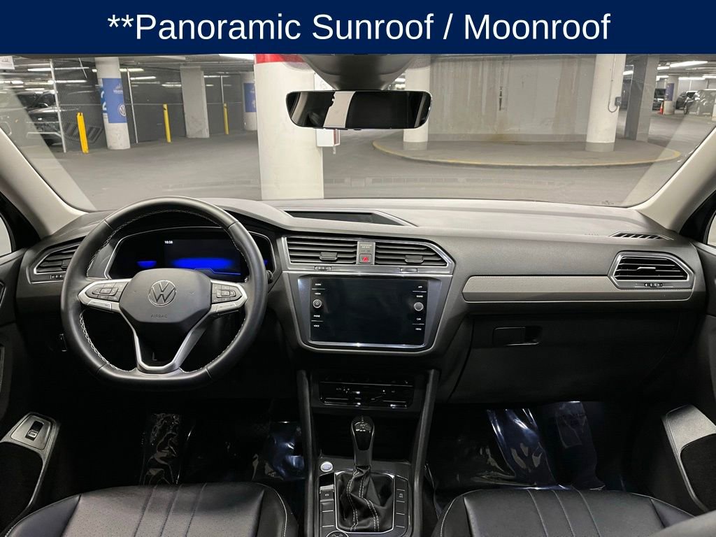 Used 2022 Volkswagen Tiguan SE w/ Panoramic Sunroof Package image 7