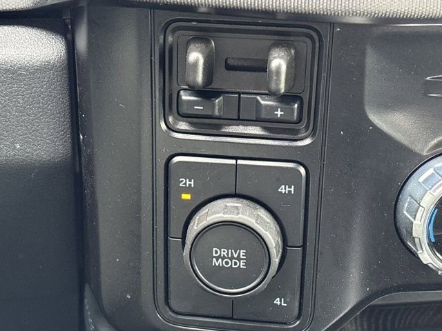 Used 2025 Ford F450 Platinum w/ FX4 Off-Road Package image 42