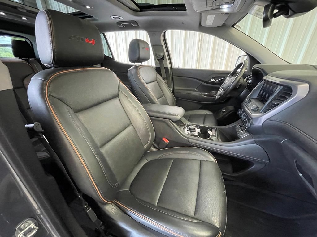 Used 2022 GMC Acadia AT4 w/ Technology Package AWD/4WD image 33