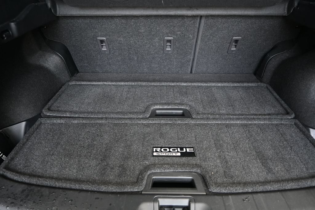 Used 2022 Nissan Rogue Sport SV FWD image 20