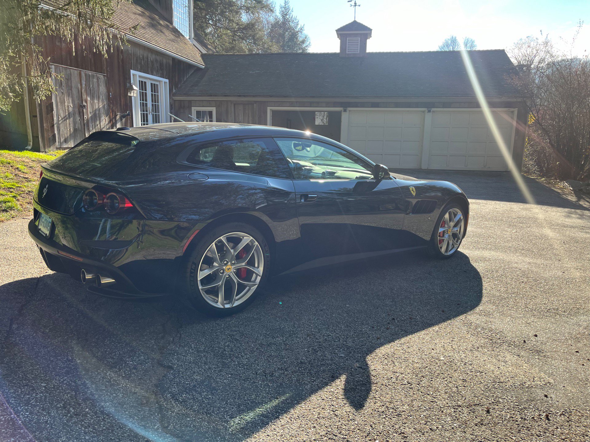 Used 2018 Ferrari GTC4Lusso T RWD image 5