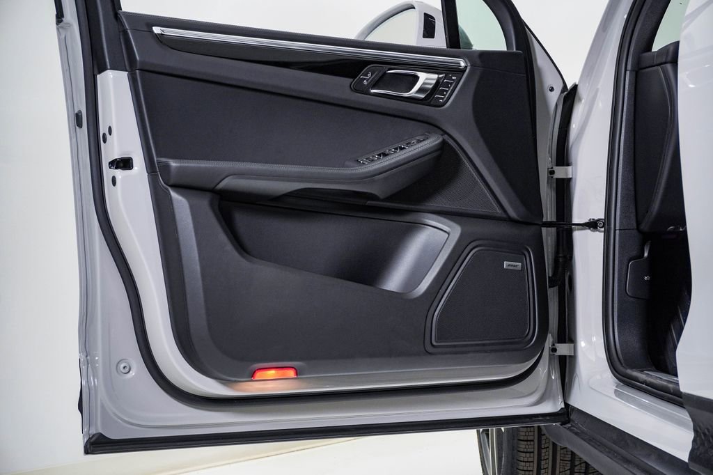 New 2026 Porsche Macan S AWD/4WD image 25