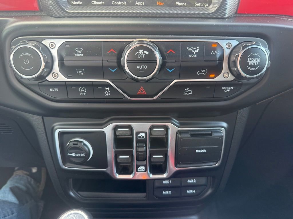 Used 2023 Jeep Wrangler Willys image 34