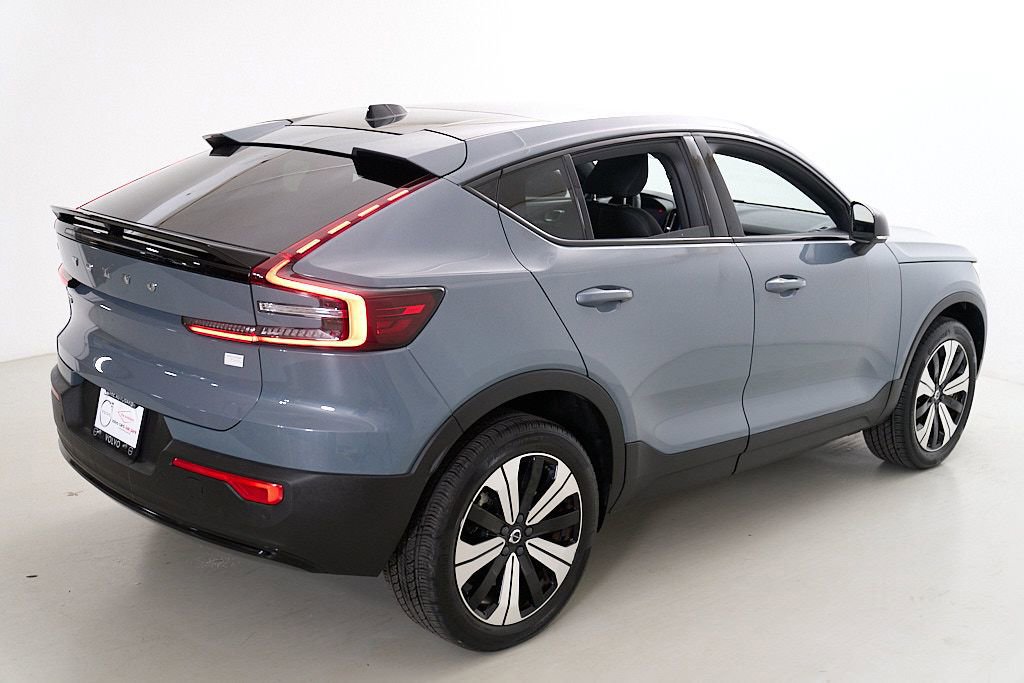 Used 2023 Volvo C40 Recharge Core AWD/4WD image 8