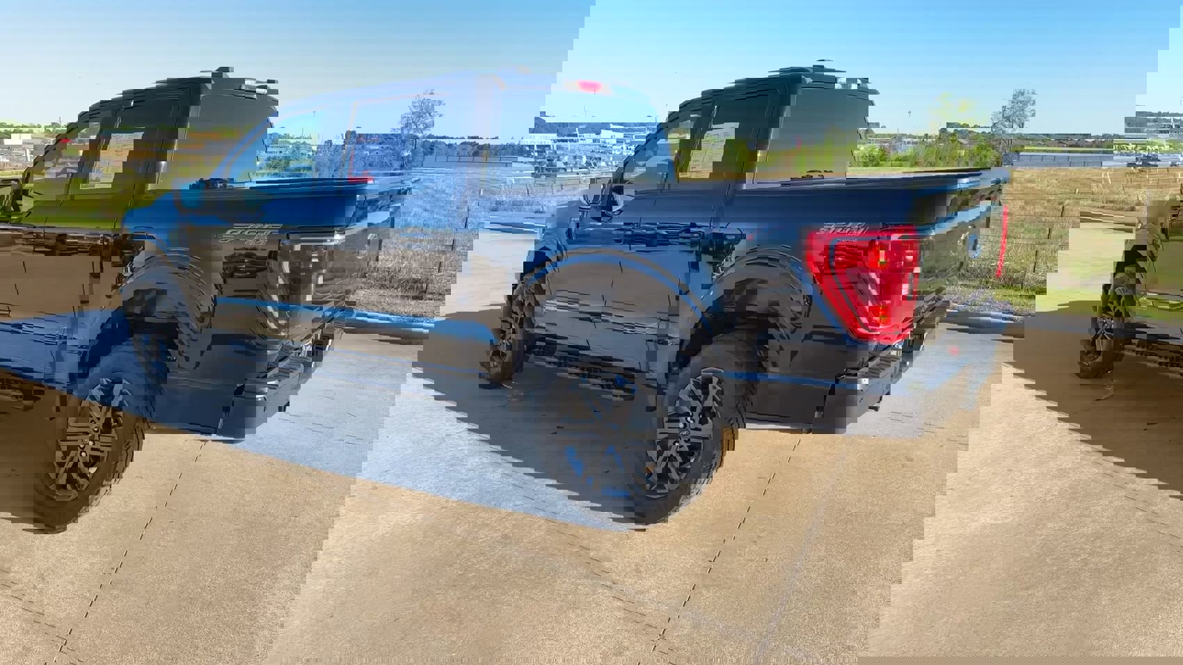 Used 2023 Ford F150 XLT w/ Equipment Group 302A High image 7