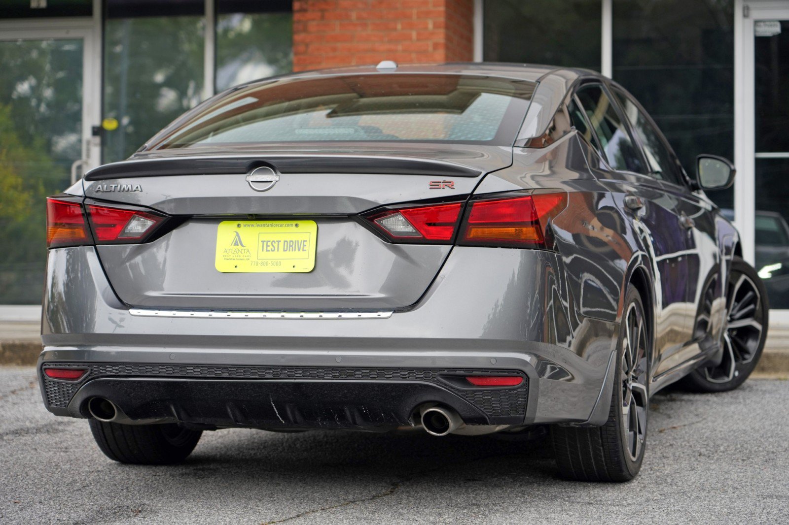 Used 2023 Nissan Altima 2.5 SR w/ SR Premium Package FWD image 4