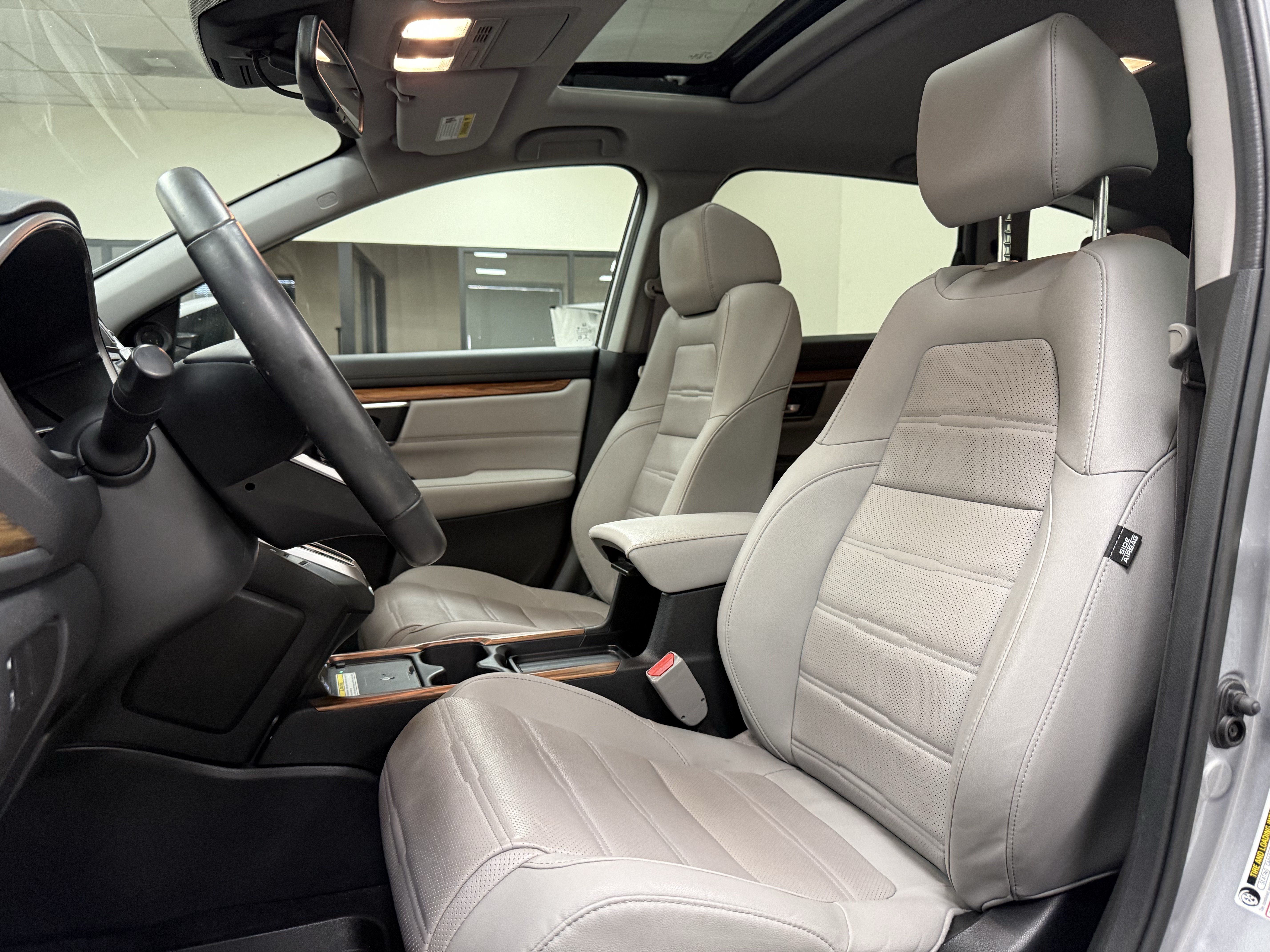 Used 2022 Honda CR-V Touring image 13