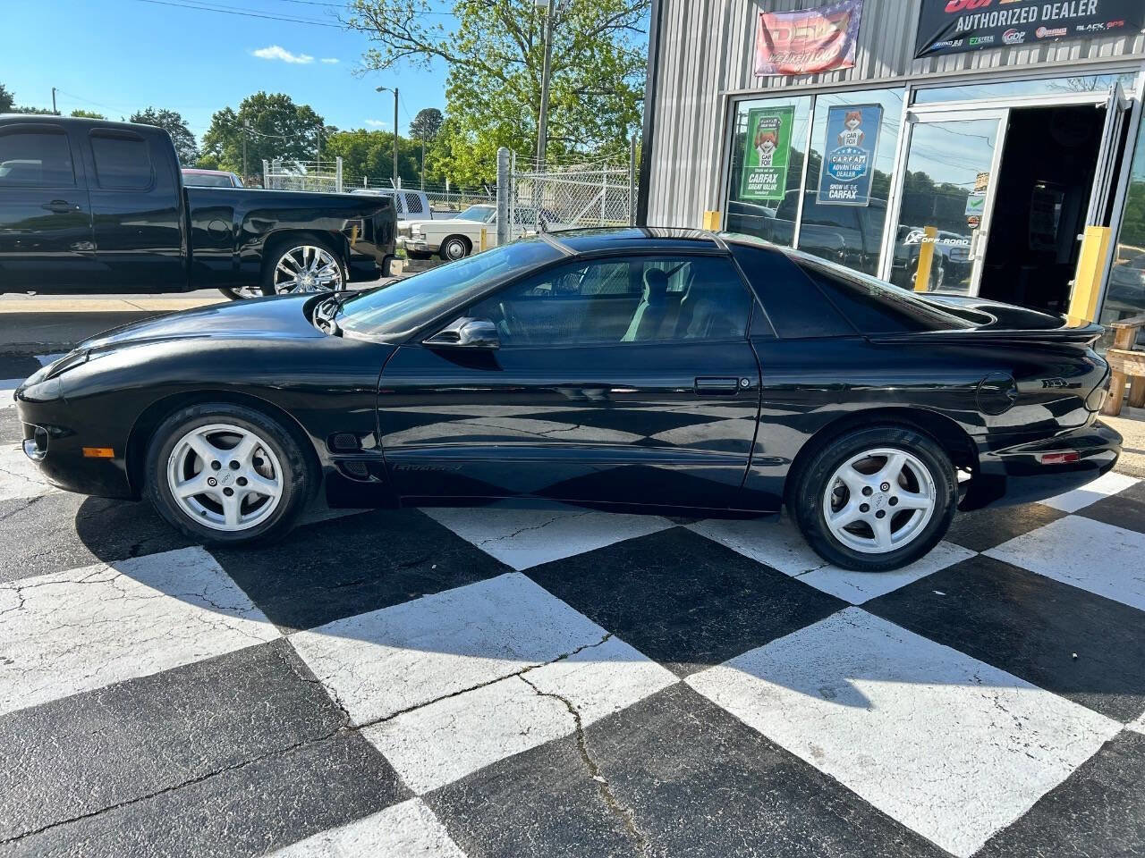 Used 2002 Pontiac Firebird Coupe w/ Protection Group RWD image 2