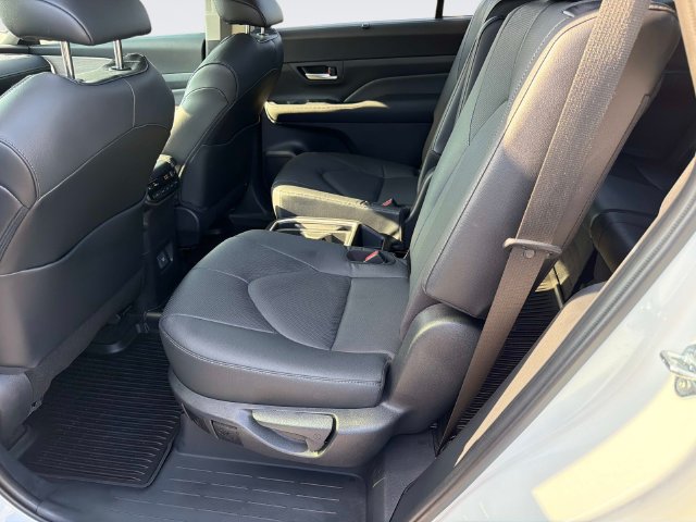 Used 2026 Toyota Grand Highlander FWD image 14
