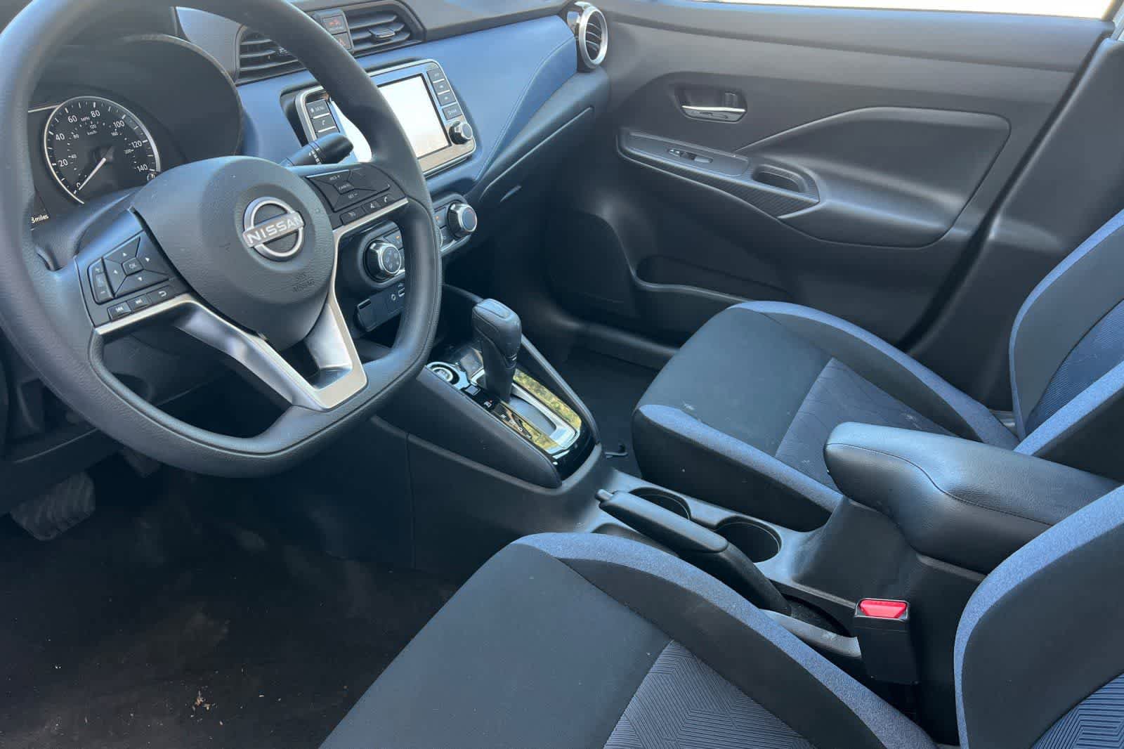 Used 2025 Nissan Versa SV w/ Trunk Package FWD image 14