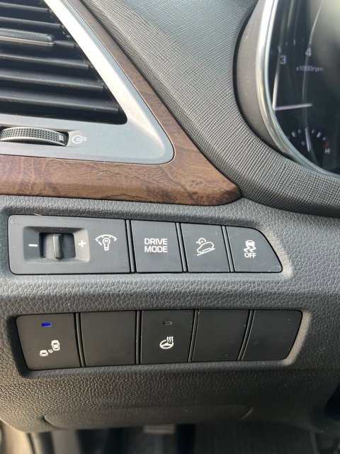 Used 2018 Hyundai Santa Fe Sport image 14