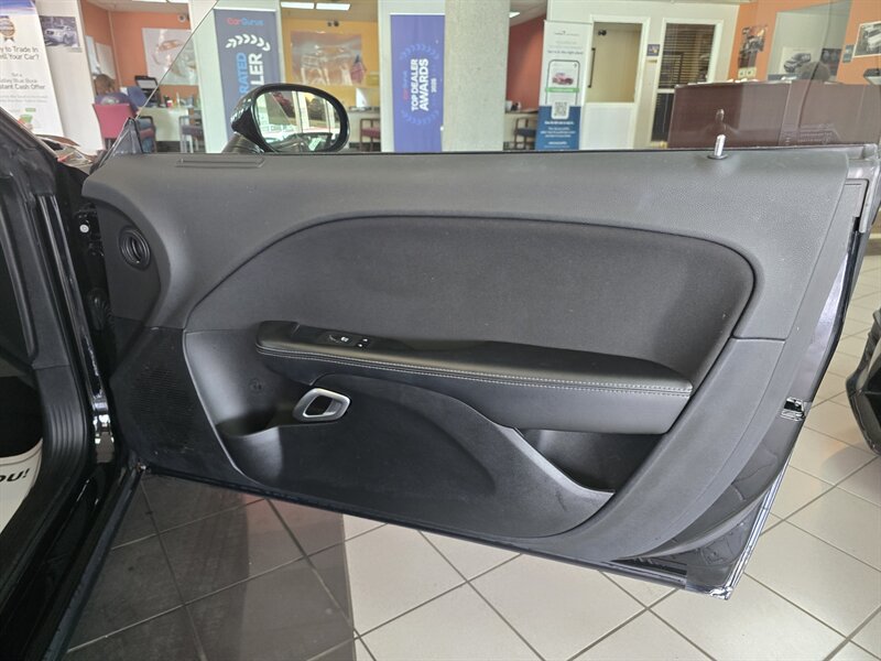 Used 2019 Dodge Challenger SXT w/ Blacktop Package RWD image 11