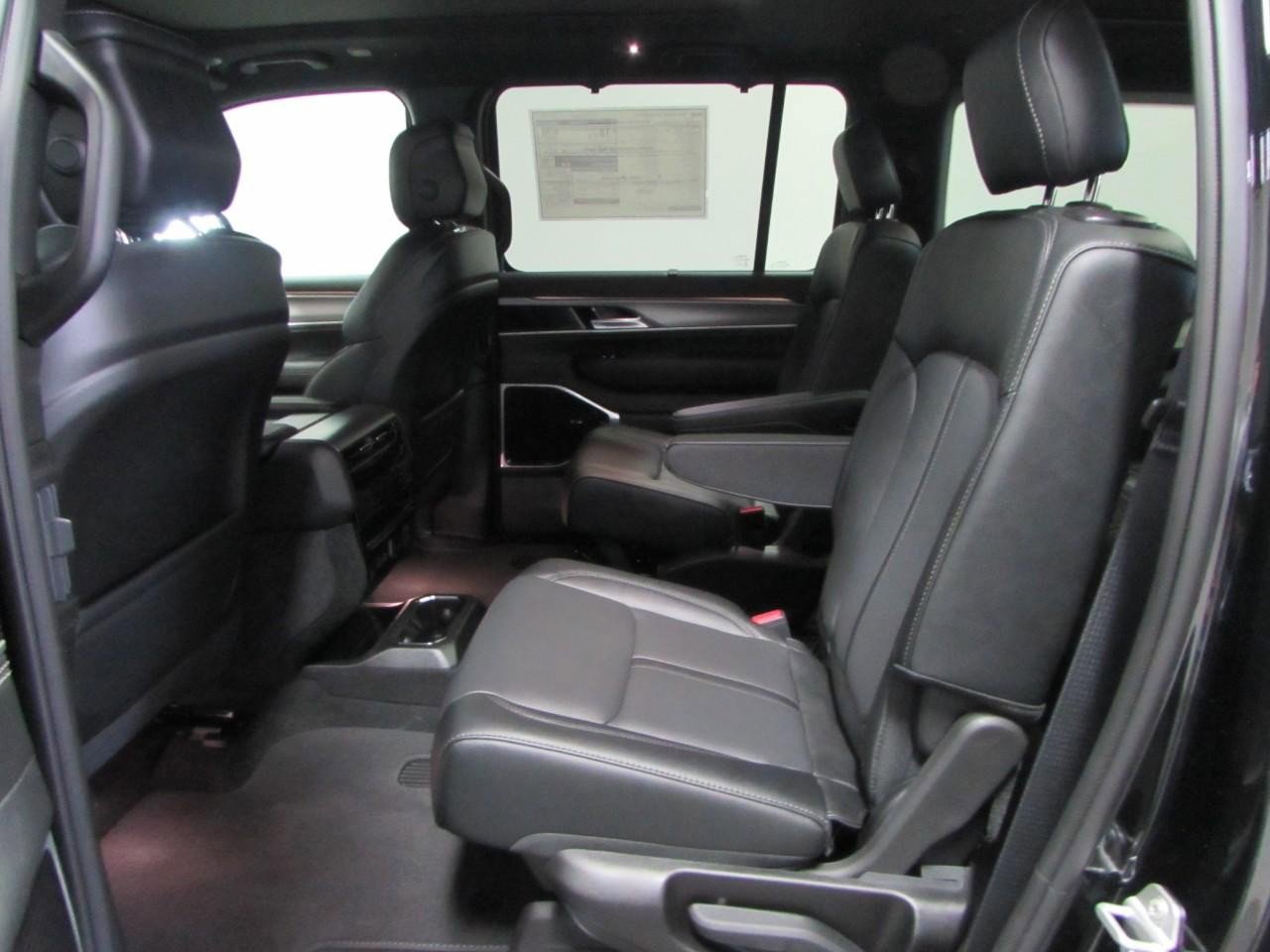 New 2026 Jeep Grand Wagoneer L Limited image 15