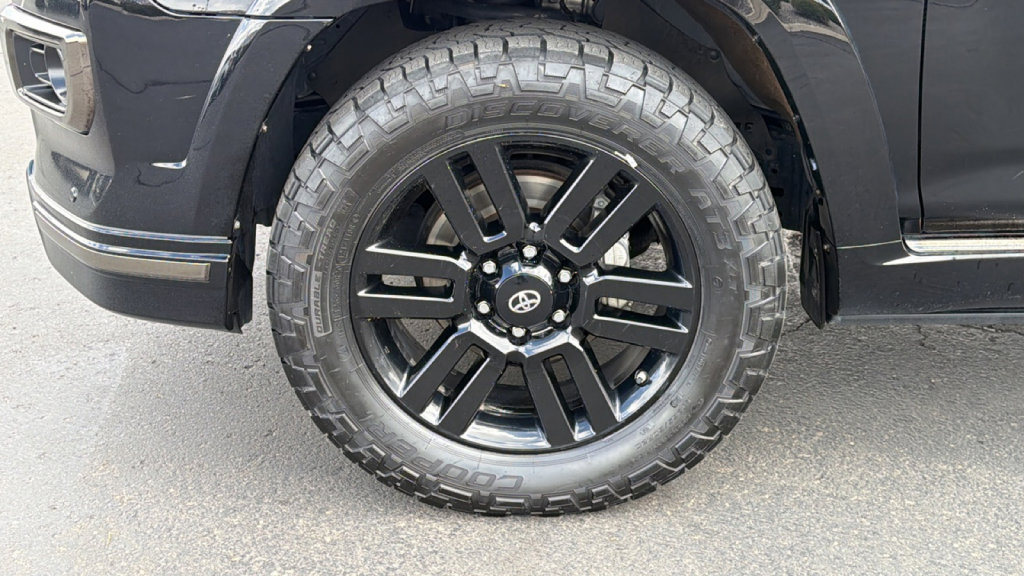 Used 2019 Toyota 4Runner Limited AWD/4WD image 9