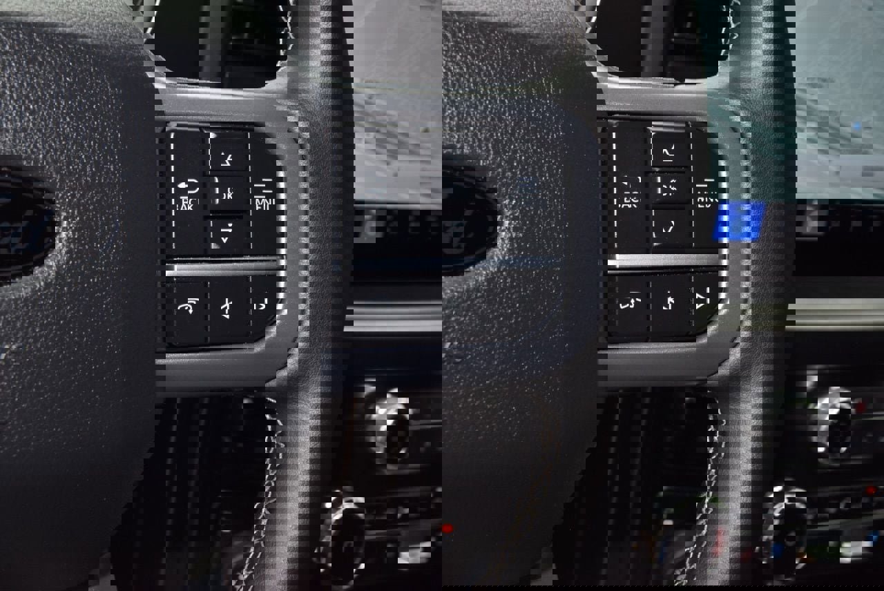 Certified 2025 Ford F150 Lariat w/ Equipment Group 501A Mid image 24