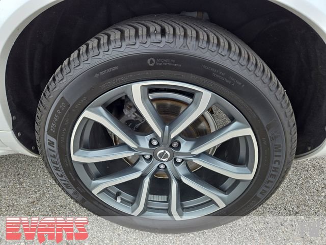 Used 2017 Volvo XC90 T6 Momentum w/ Vision Package image 23