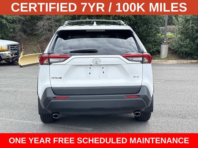 Used 2024 Toyota RAV4 XLE w/ Convenience Package FWD image 3