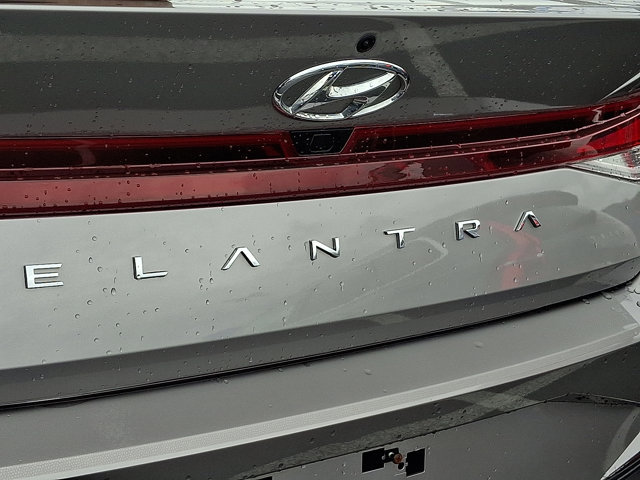 Used 2023 Hyundai Elantra SEL w/ Convenience Package image 32
