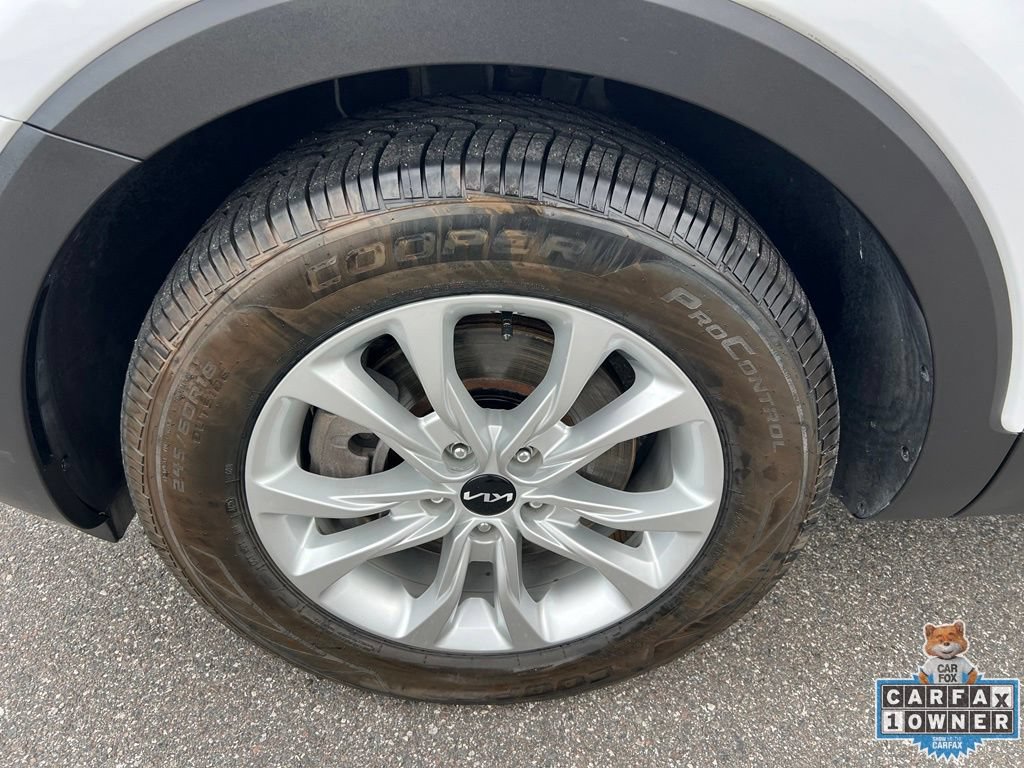 Used 2022 Kia Telluride LX AWD/4WD image 13