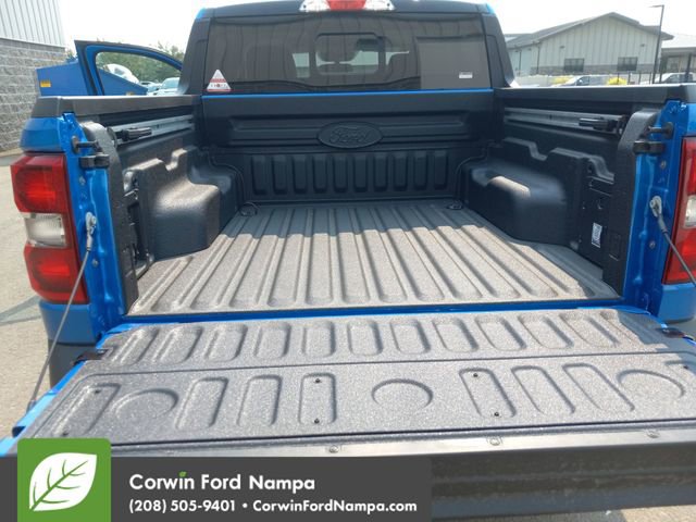 New 2025 Ford Maverick Lariat w/ Black Appearance Package image 25