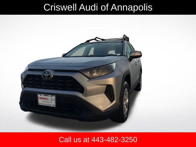 Used 2021 Toyota RAV4 LE image 1
