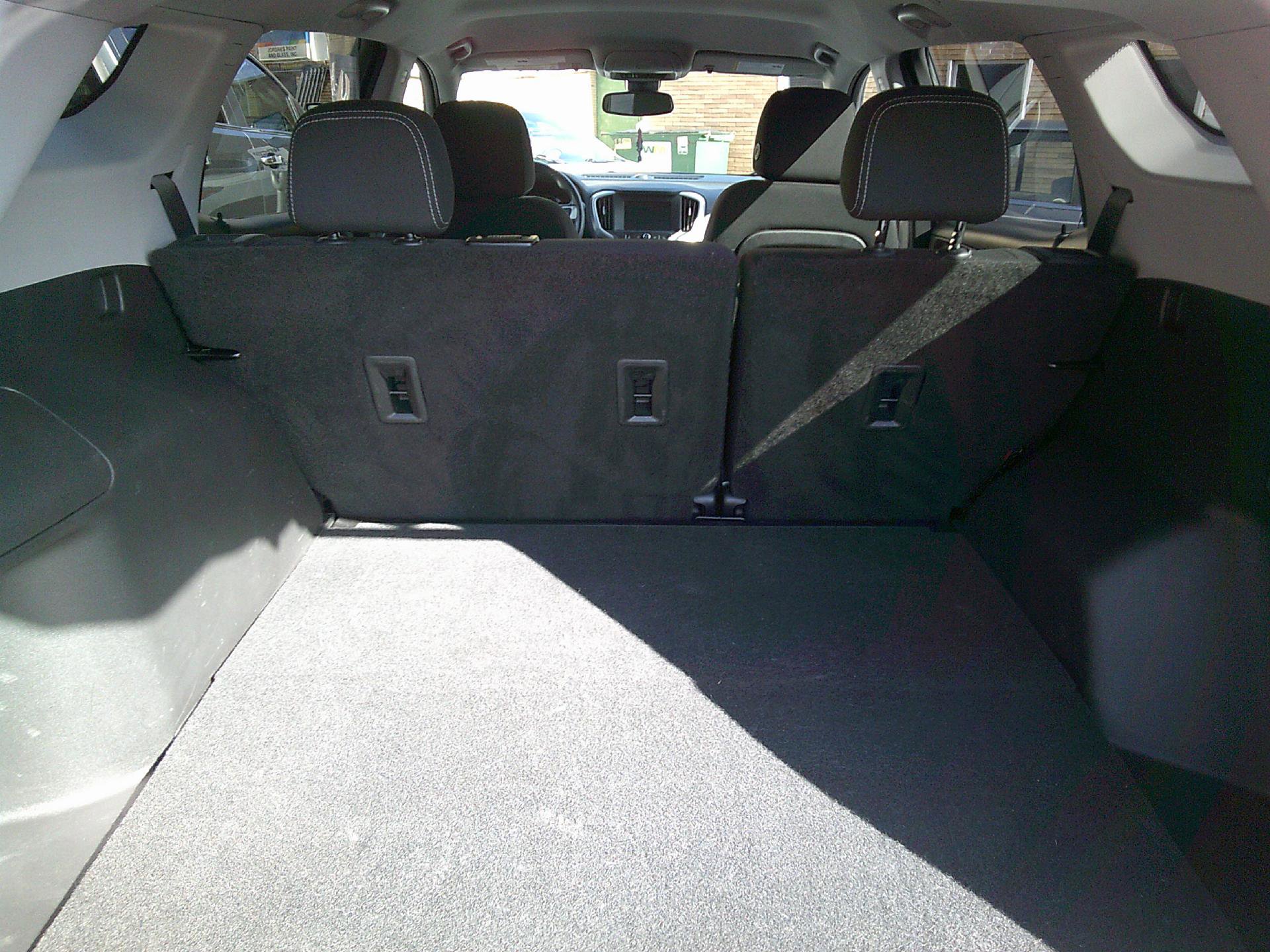 Used 2022 GMC Terrain SLE w/ Driver Convenience Package image 9