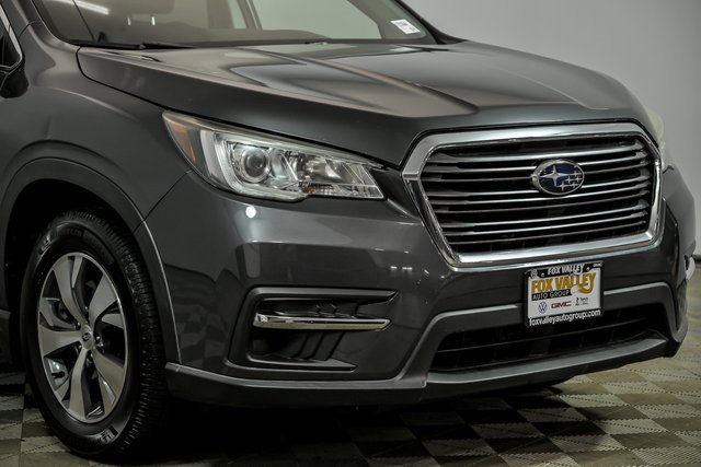 Used 2019 Subaru Ascent Premium image 2
