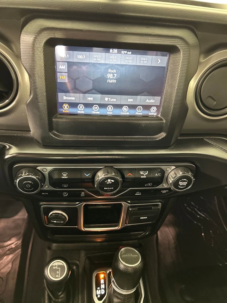 Used 2022 Jeep Gladiator Sport image 21