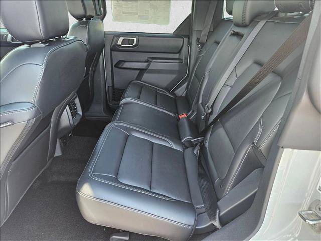 New 2026 Ford Bronco Outer Banks w/ Sasquatch Package AWD/4WD image 16