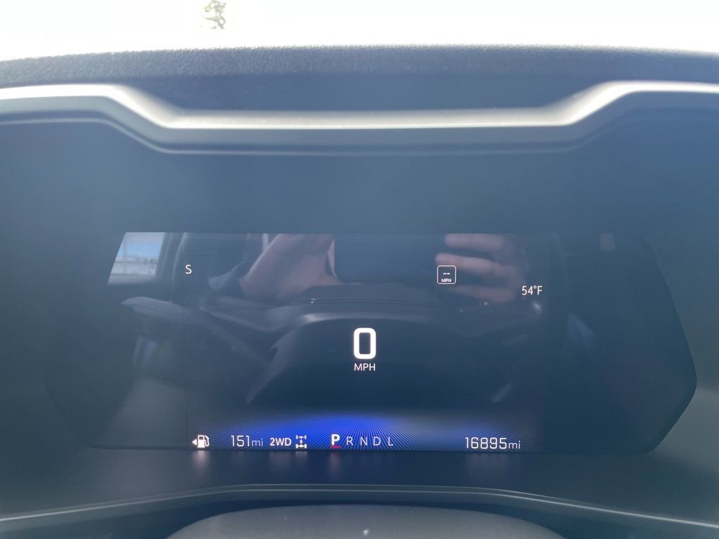 Used 2023 Chevrolet Colorado Trail Boss w/ Technology Package AWD/4WD image 16