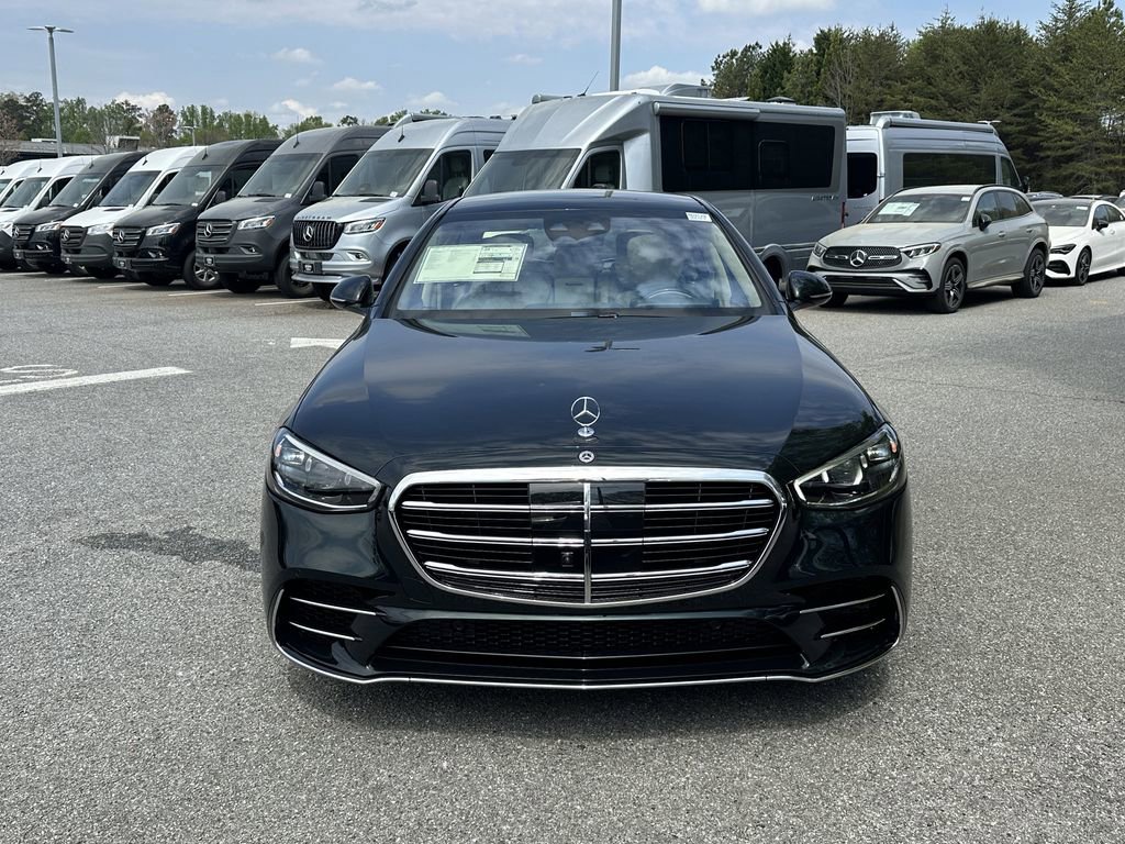 New 2026 Mercedes-Benz S 580 4MATIC Sedan image 3