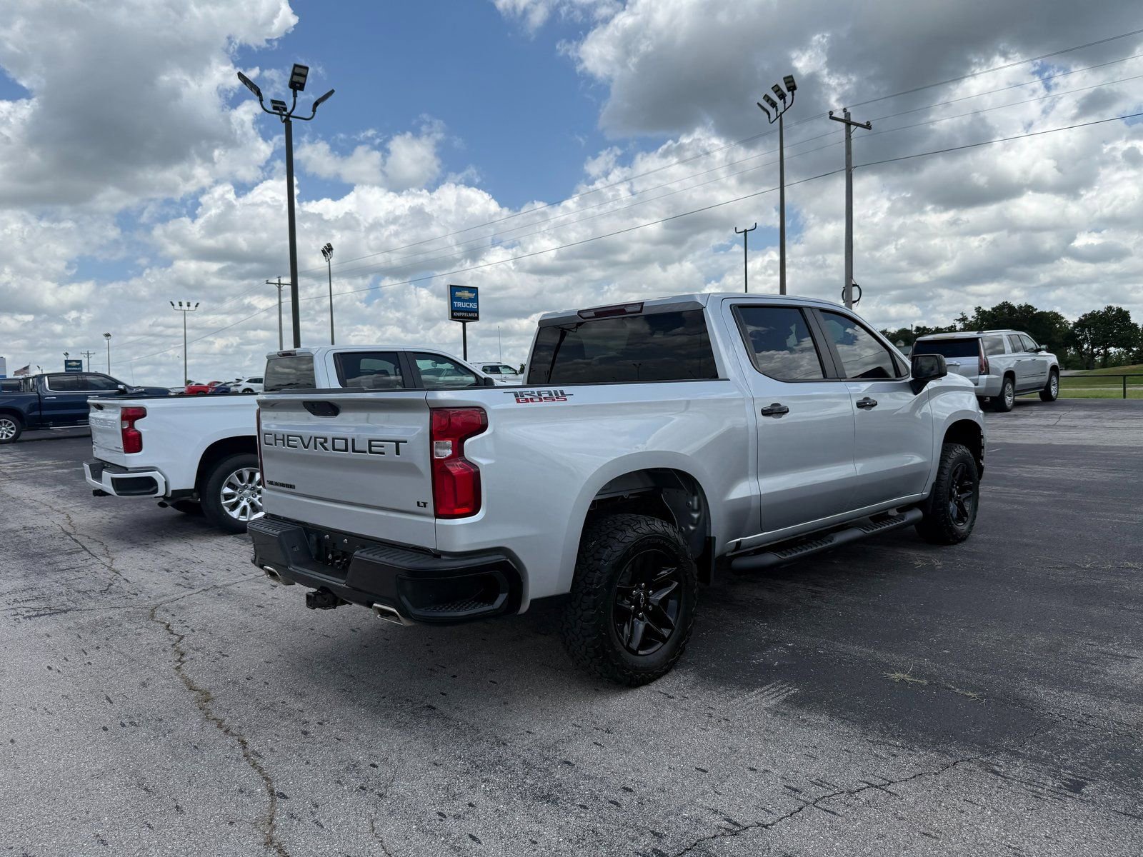 Used 2021 Chevrolet Silverado 1500 LT Trail Boss w/ LPO, Dark Essentials Package image 6