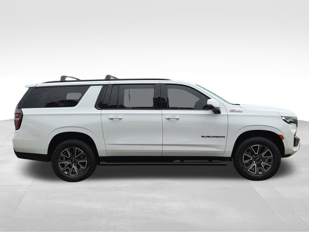 Used 2024 Chevrolet Suburban Z71 w/ Luxury Package AWD/4WD image 5