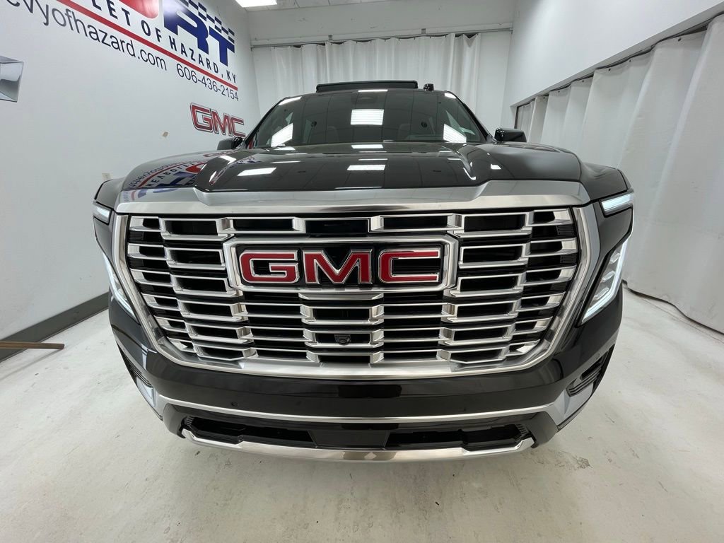 New 2026 GMC Yukon XL Denali w/ Sun & Power Step Package AWD/4WD image 2