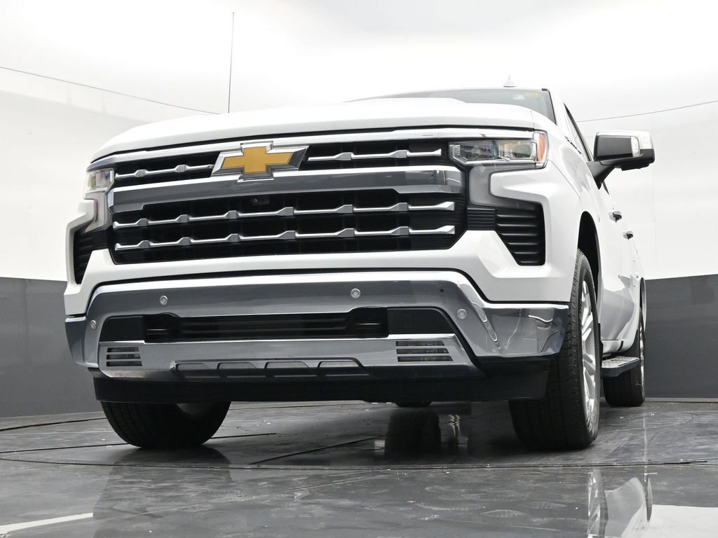 Used 2022 Chevrolet Silverado 1500 LTZ RWD image 31