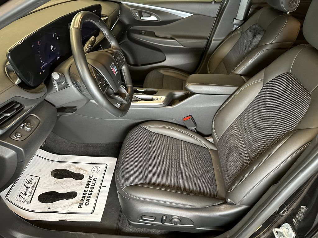 Used 2024 Buick Envista Preferred w/ Convenience I Package FWD image 20