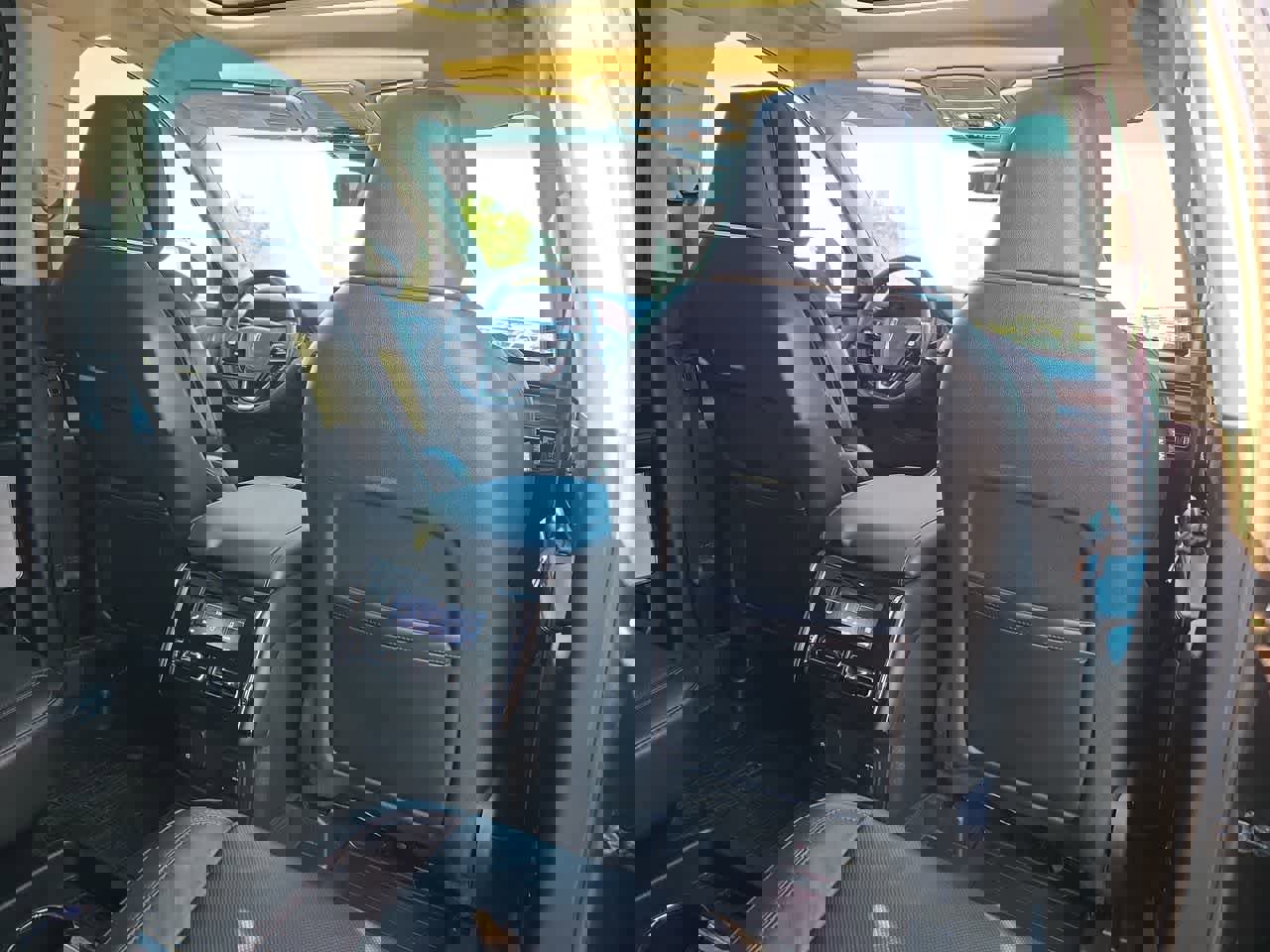 Used 2024 Lincoln Aviator Reserve w/ Equipment Group 201A RWD image 16