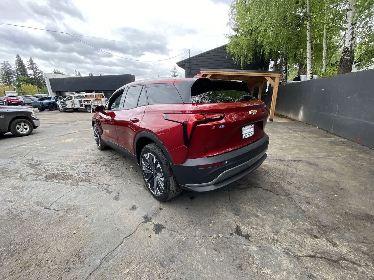 Used 2024 Chevrolet Blazer EV LT AWD/4WD image 4