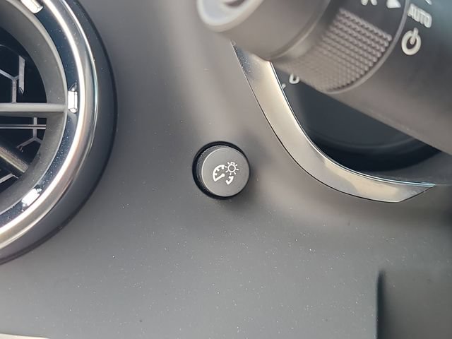 Used 2021 Chevrolet Camaro SS RWD image 16