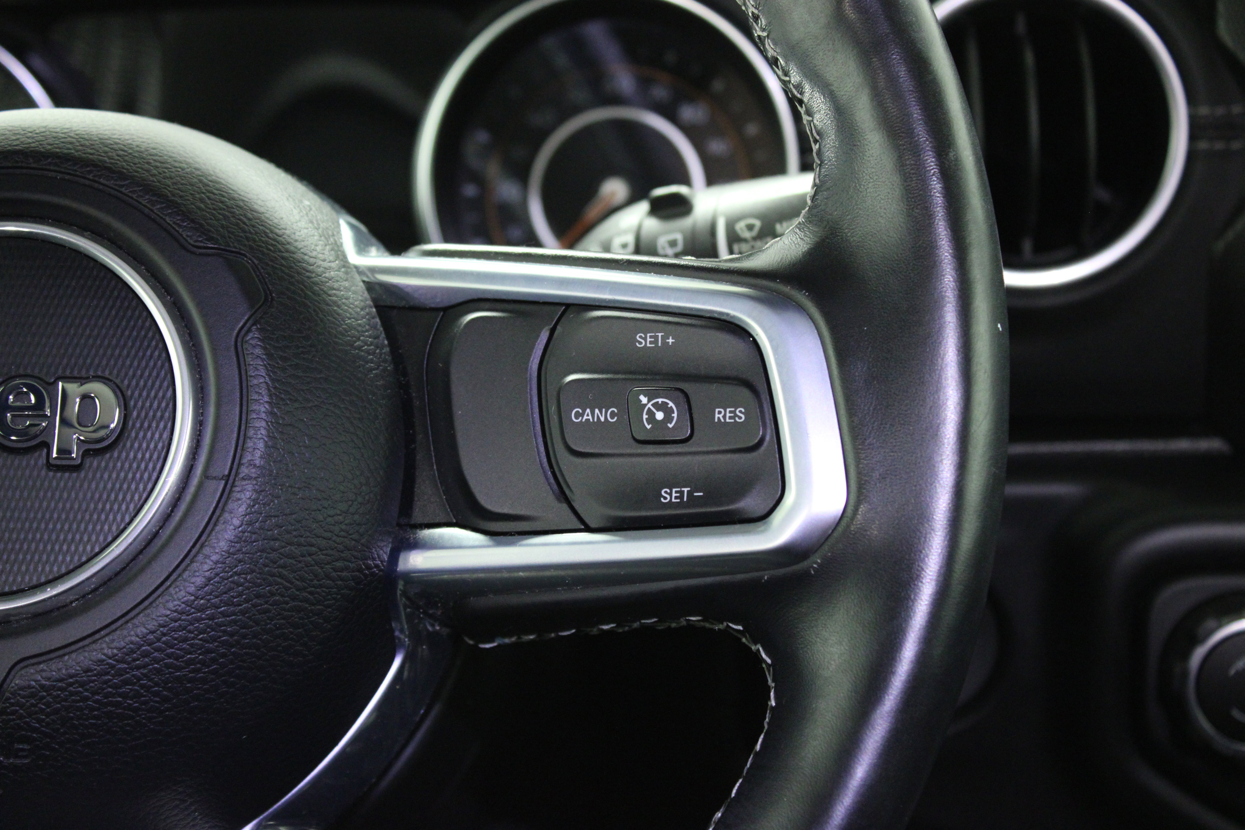 Used 2021 Jeep Wrangler Unlimited Sahara AWD/4WD image 20