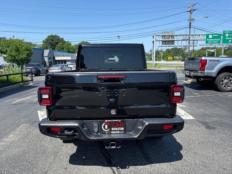 Used 2021 Jeep Gladiator Overland image 6