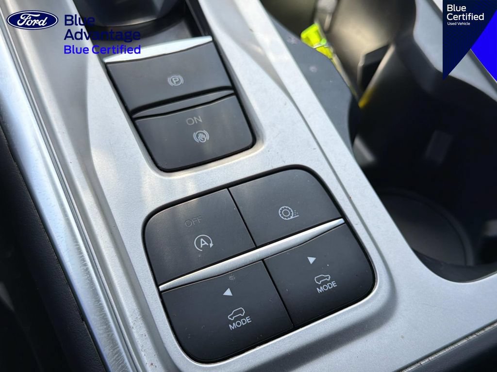 Used 2023 Ford Explorer XLT w/ Equipment Group 202A RWD image 28