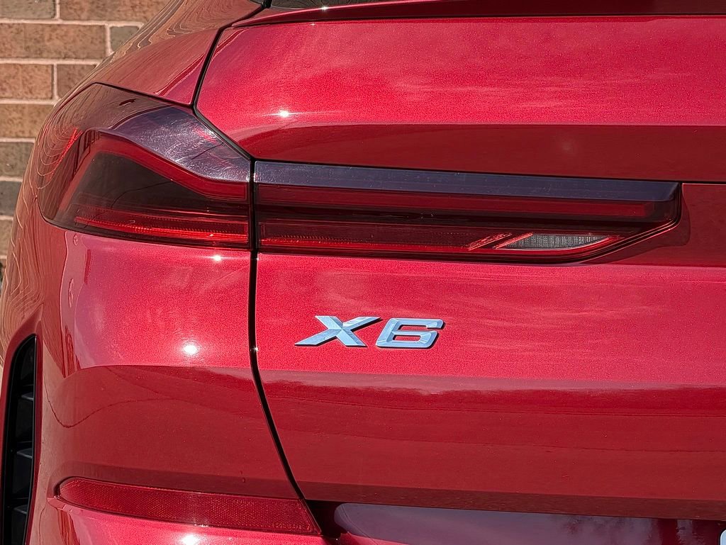 Used 2023 BMW X6 xDrive40i w/ M Sport Package image 25