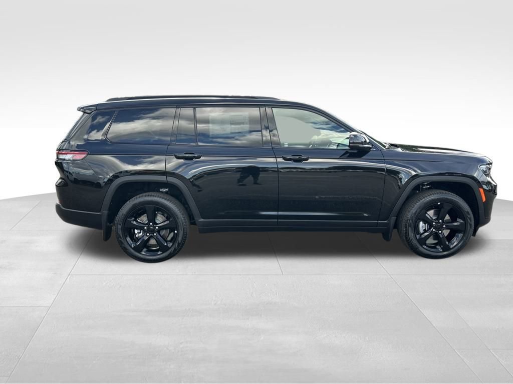 New 2025 Jeep Grand Cherokee L Limited w/ Black Appearance Package image 7