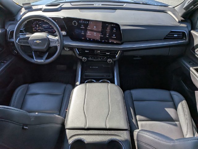Used 2025 Chevrolet Tahoe LT AWD/4WD image 15