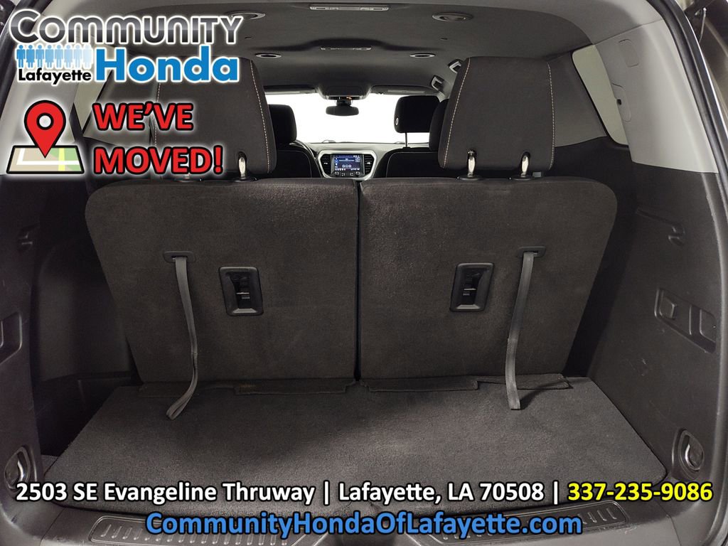 Used 2023 GMC Acadia SLE FWD image 9