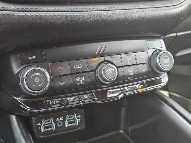 Used 2022 Dodge Durango SXT w/ Blacktop Package image 34